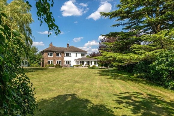 Swallow Hill, Bourne, PE10