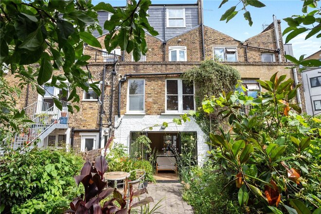 Nevill Road, London, N16