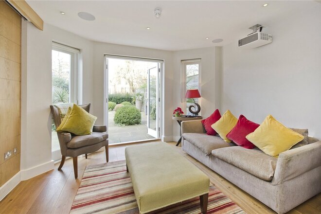 Elgin Crescent, London, W11