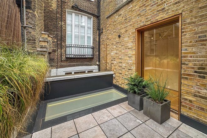 Bingham Place, London, W1U