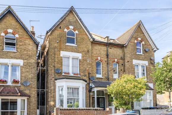 Rockmount Road, London, SE19