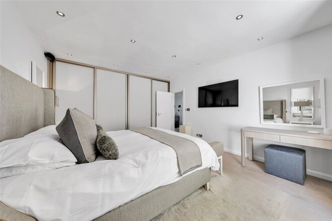 Blomfield Road, London, W9