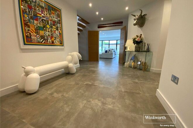 Sheldrake Road, Christchurch, BH23