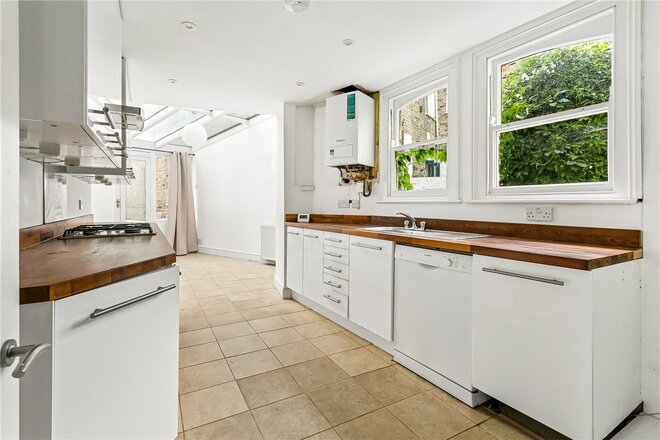 Lidfield Road, London, N16