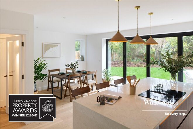 Ringwood Road, Dorset, BH22