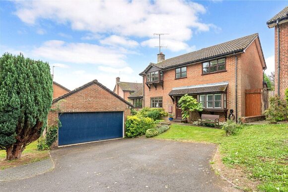 Silverwood Close, Winchester, SO22