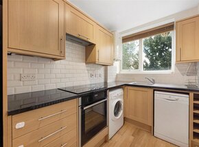 Braemar, London, SW15