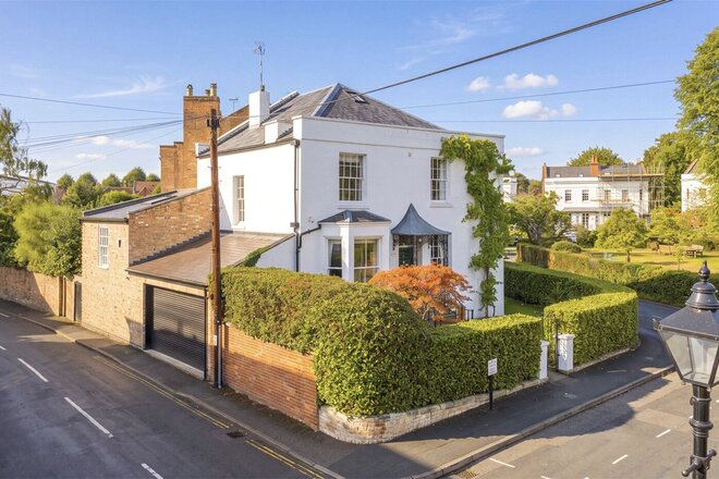 Lansdowne Circus, Warwickshire, CV32
