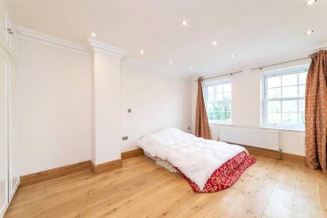 Redington Gardens, London, NW3