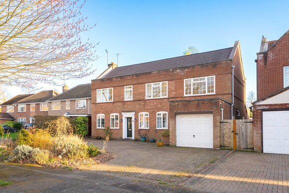 Astley Close, Warwickshire, CV32
