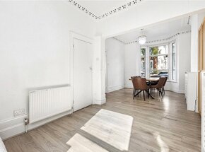 Listria Park, London, N16