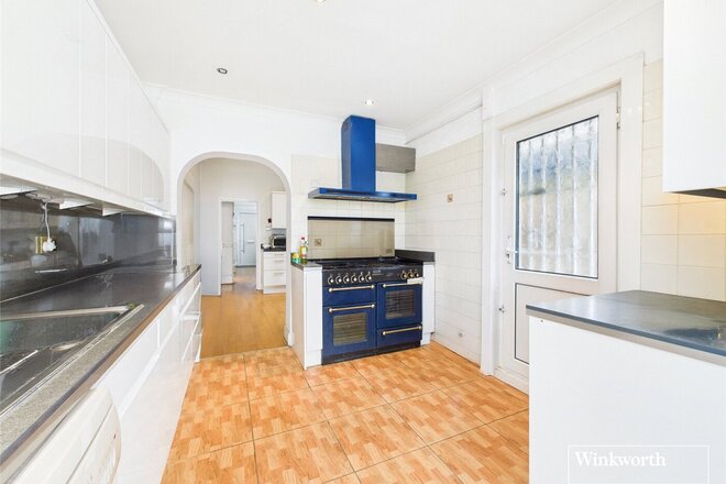 Egerton Gardens, London, NW4