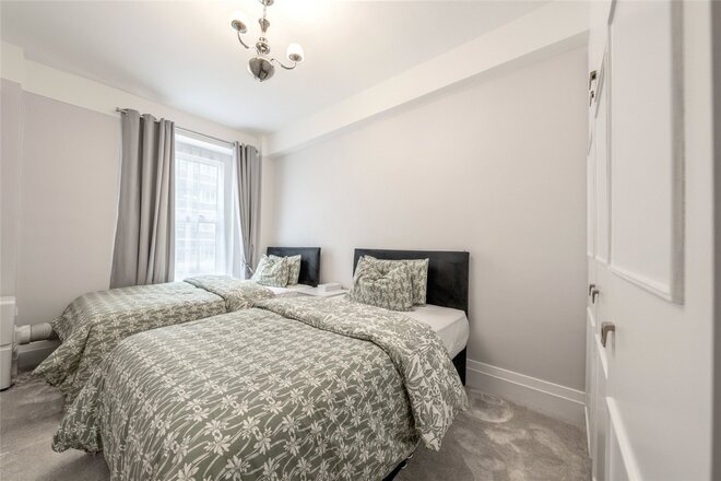 Berkeley Court, Baker Street, NW1