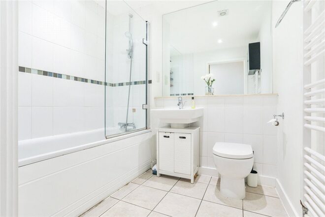 Whitelands Crescent, London, SW18