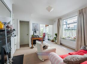 Ambergate Street, UK, SE17