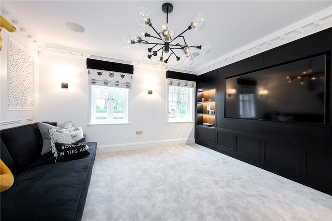 Main Road, Great Yarmouth, NR29
