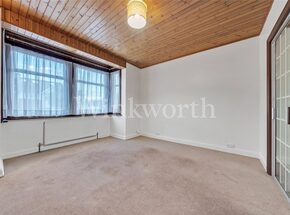 Montpelier Rise, London, NW11