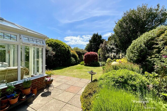 Island View Avenue, Dorset, BH23
