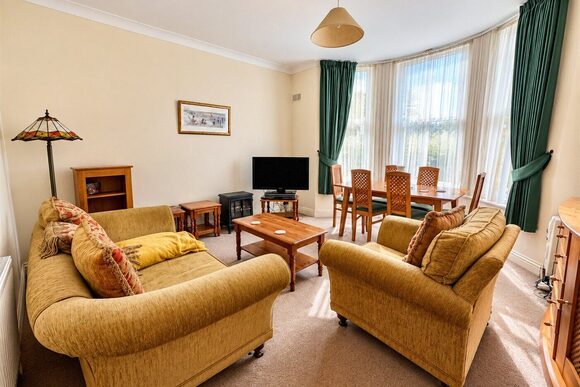 Groveley Road, Dorset, BH4