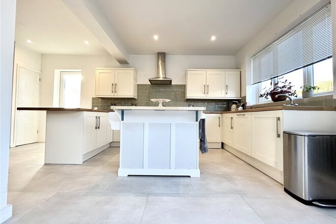 Alexandra Road, Poole, BH14