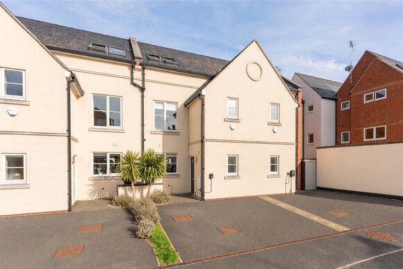 Alveston Mews, Leamington Spa, CV32