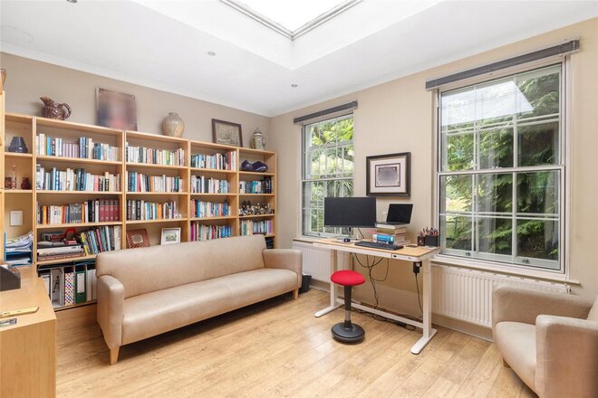 Stockwell Park Road, London, SW9