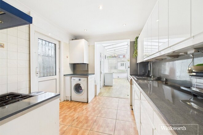 Egerton Gardens, London, NW4