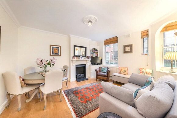 Pond House, London, SW3