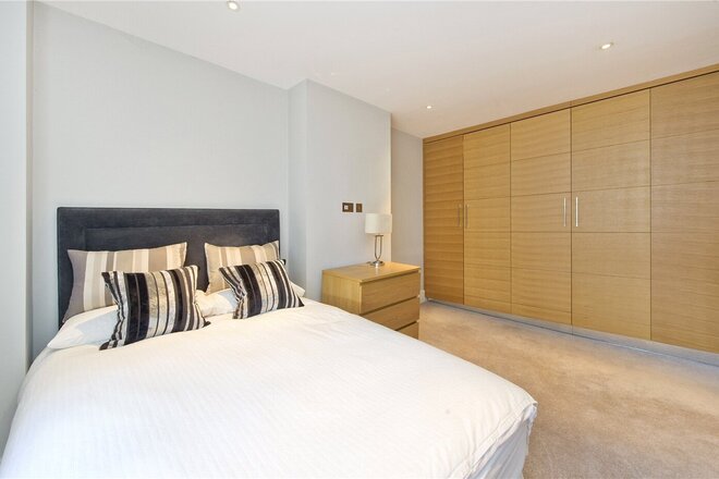 Elgin Crescent, London, W11