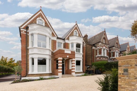 Castelnau, London, SW13