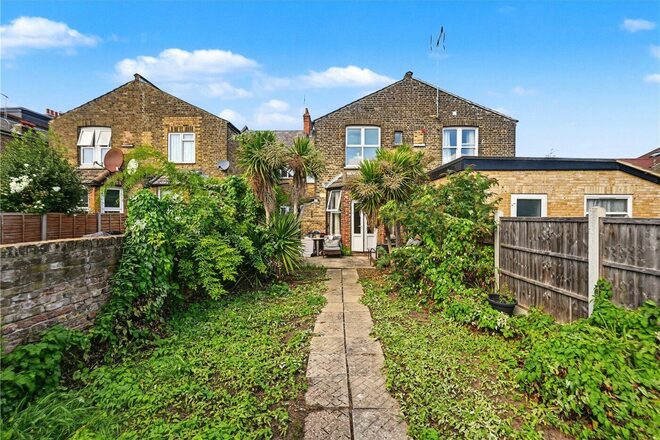 Cholmondeley Avenue, London, NW10