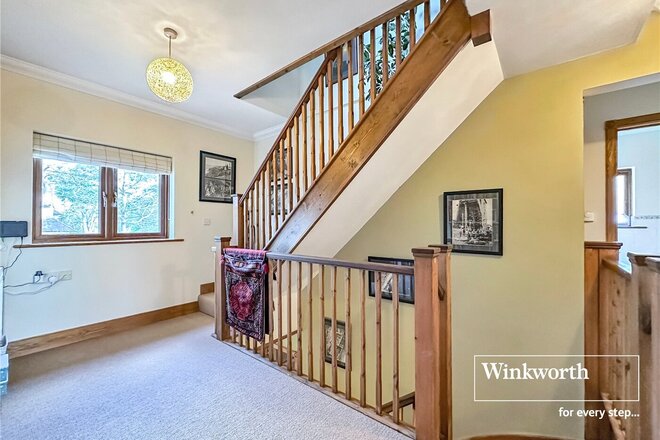 Highfield Road, Ferndown, BH22