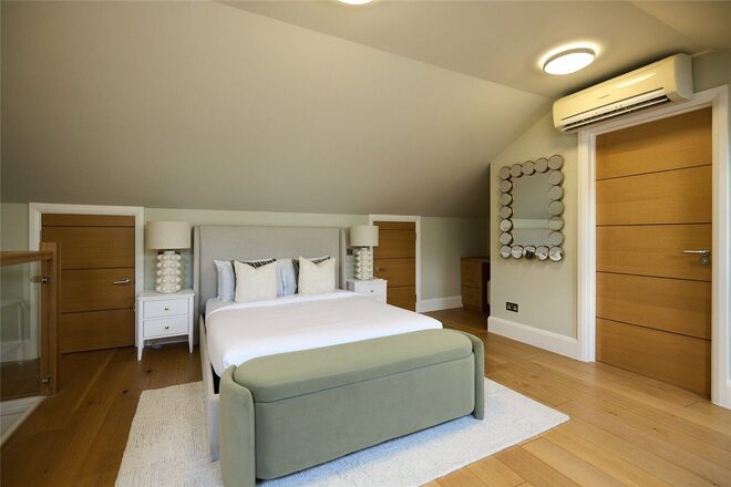 Queensmead, St John's Wood, NW8
