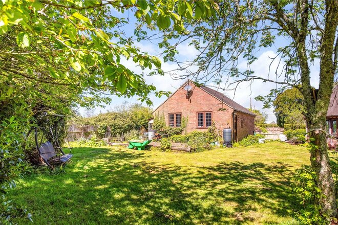 Flexford Road, Near Winchester, SO52