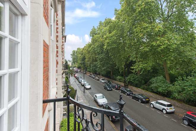 Hanover House, St John's Wood, NW8