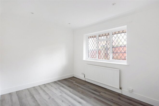 Highfield Hill, London, SE19