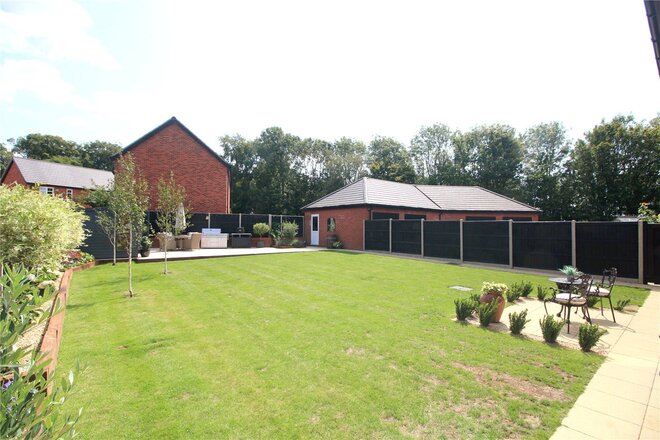 Philpott Close, Norwich, NR8