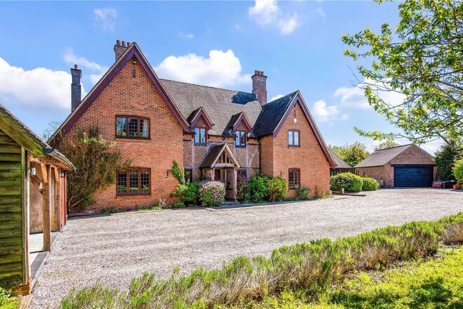 Flexford Road, Near Winchester, SO52