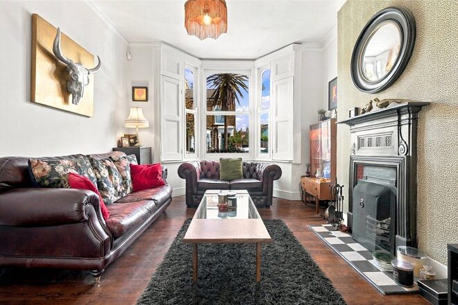 Kersley Road, London, N16