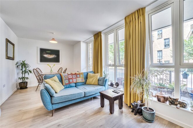 Bight Court, London, E3