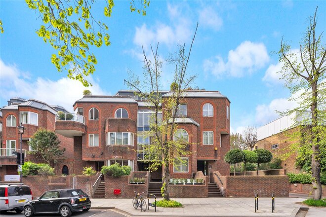 St Edmunds Terrace, London, NW8
