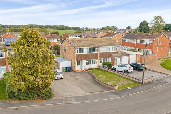 Knightley Close, Warwickshire, CV32