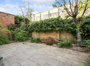 Pembroke Gardens Close, Kensington, W8