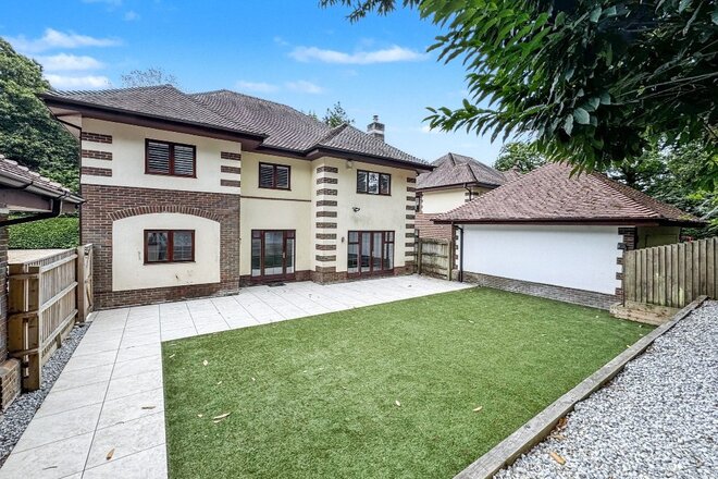 The Green, Bournemouth, BH4