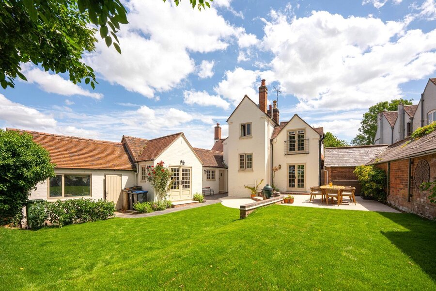 Garden To Rear