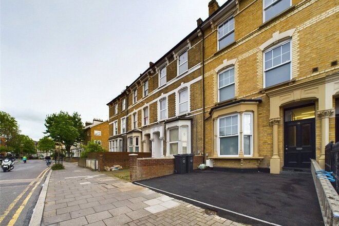 Brooke Road, London, N16