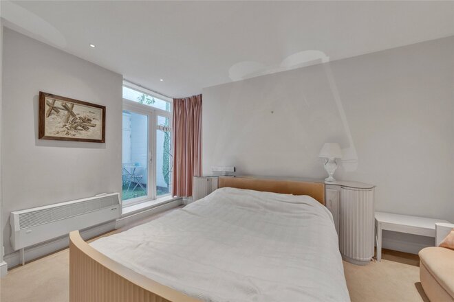 St Edmunds Terrace, London, NW8