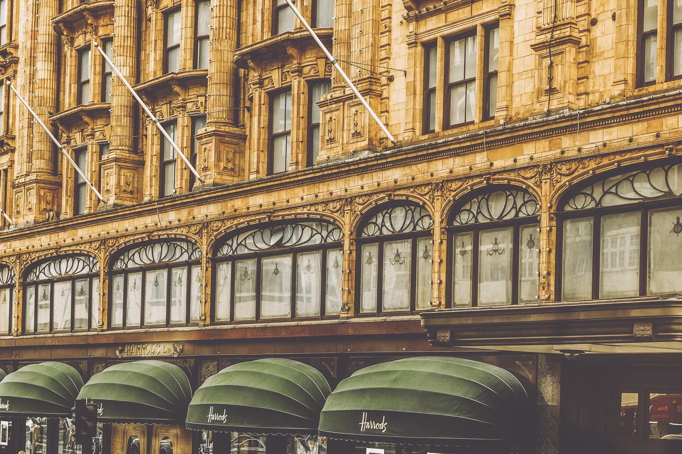 Knightsbridge - mid image