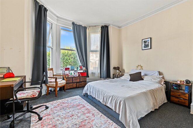Cholmondeley Avenue, London, NW10
