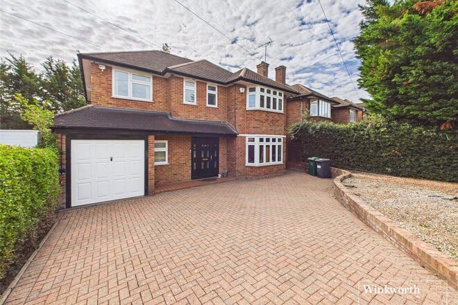 Wolmer Gardens, Edgware, HA8